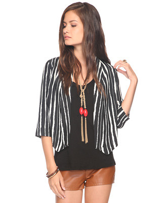 I just can't get enough of b&w stripes! Sorry!