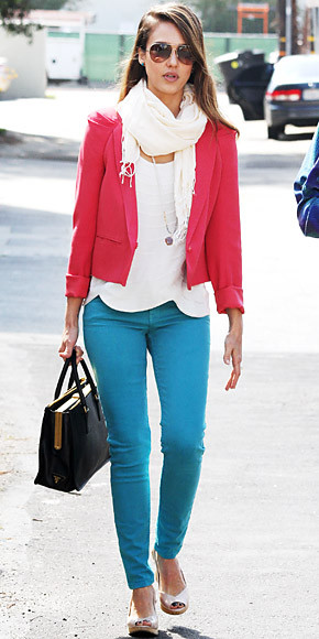 Jessica Alba Rocks Color Blocking